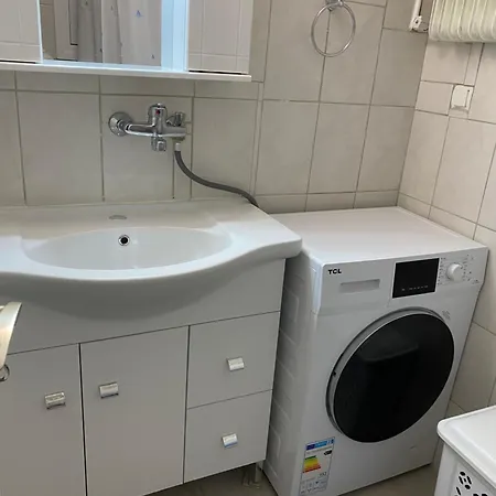 Are Welcome Apartment *